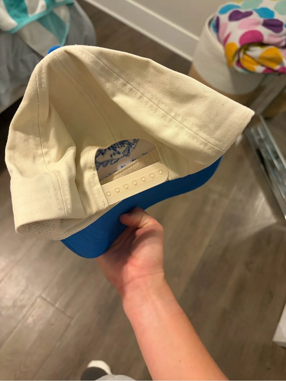Vineyard Vines Two-Tone Shen Creek Cap - Cream and Blue